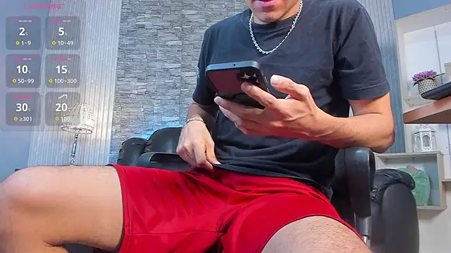 Snapshot of zack_joness18 chatting on February 2026 04:21:02 AM zack joness18 online show from February 2026 04:21:02 AM