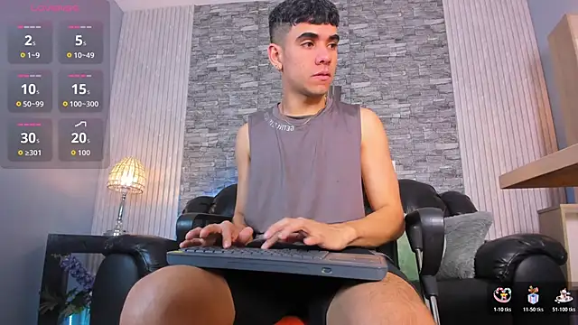 Snapshot of zack_joness18 chatting on November 2025 02:32:02 AM zack joness18 online show from November 2025 02:32:02 AM