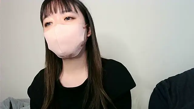 yua chan00 online show from November 2025 01:31:01 AM