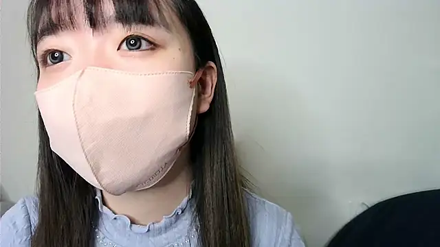 yua chan00 online show from December 2025 01:17:02 PM