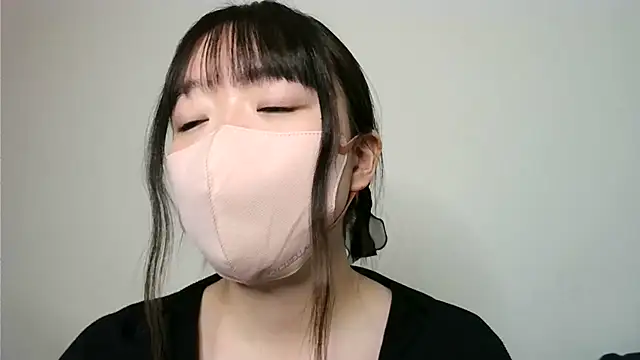 yua chan00 online show from November 2025 01:26:02 PM