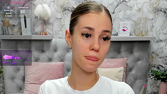 CandysSweet online show from November 2025 01:10:02 AM