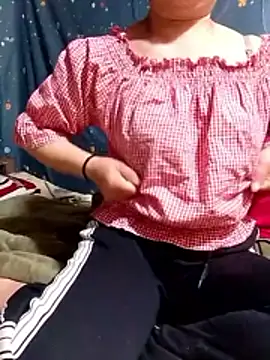 Snapshot of Phoena-a chatting on March 2026 11:30:02 AM Phoena-a online show from March 2026 11:30:02 AM