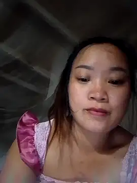 Phoena-a online show from November 2025 03:27:01 PM