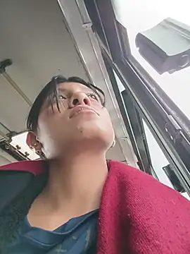 Snapshot of YeseniaRodriguez3 chatting on November 2025 09:07:02 PM YeseniaRodriguez3 online show from November 2025 09:07:02 PM