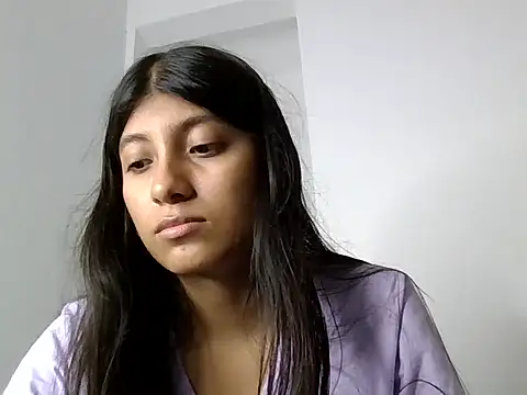 YeseniaRodriguez3 online show from February 2026 08:30:02 PM