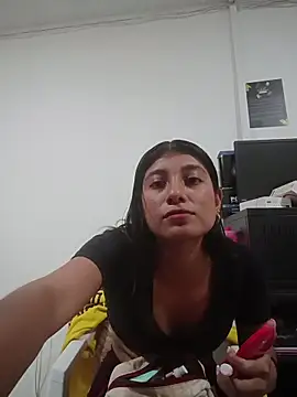 Snapshot of YeseniaRodriguez3 chatting on November 2025 09:53:01 PM YeseniaRodriguez3 online show from November 2025 09:53:01 PM