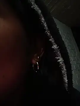 Snapshot of YeseniaRodriguez3 chatting on November 2025 12:25:01 AM YeseniaRodriguez3 online show from November 2025 12:25:01 AM