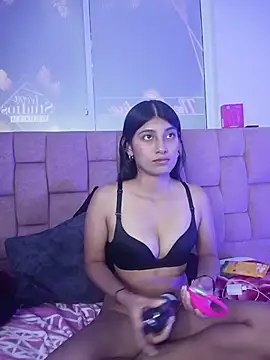 YeseniaRodriguez3 online show from May 2026 03:18:01 PM