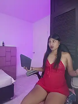 YeseniaRodriguez3 online show from April 2026 12:34:01 PM