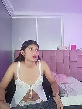 YeseniaRodriguez3 online show from May 2026 12:52:01 PM