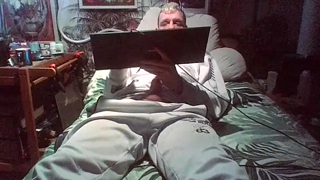 BOURBON77 online show from November 2025 07:31:01 AM