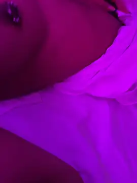 Tatishernandez online show from October 2025 06:45:01 AM