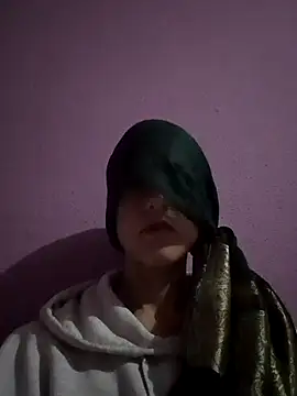 Aintzina online show from October 2025 05:58:02 PM