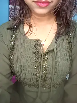 Snapshot of cute_mahi07 chatting on December 2025 12:08:01 PM cute mahi07 online show from December 2025 12:08:01 PM