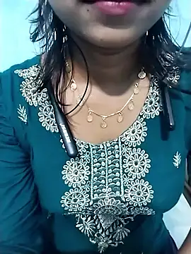 Snapshot of cute_mahi07 chatting on November 2025 11:19:02 PM cute mahi07 online show from November 2025 11:19:02 PM