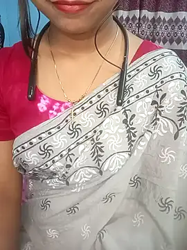 Snapshot of cute_mahi07 chatting on December 2025 08:04:02 PM cute mahi07 online show from December 2025 08:04:02 PM