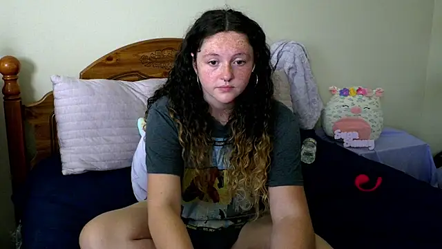 sugasunny04 online show from April 2026 05:53:02 PM