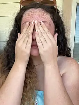 sugasunny04 online show from February 2026 06:08:01 PM