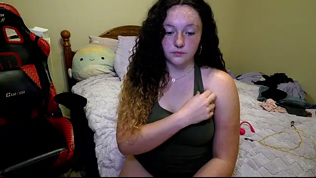 sugasunny04 online show from March 2026 08:48:01 PM