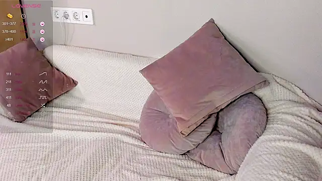 Alice Presly online show from November 2025 02:48:02 AM