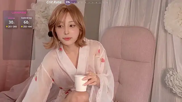 Snapshot of SHIKIchan chatting on December 2025 10:51:02 AM SHIKIchan online show from December 2025 10:51:02 AM