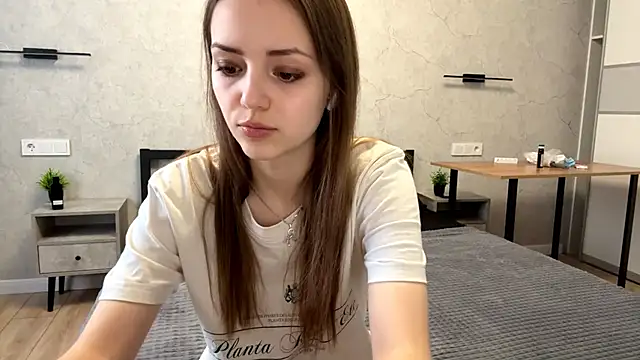 AliceStacy online show from November 2025 11:09:02 AM