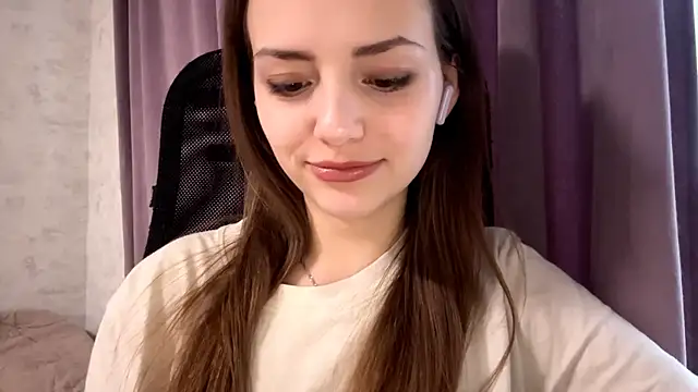 AliceStacy online show from November 2025 11:53:02 AM