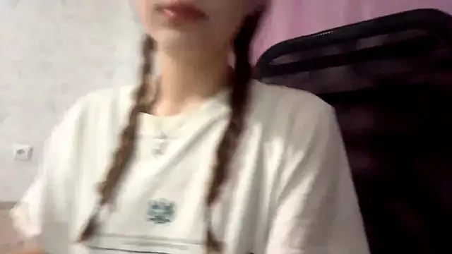 AliceStacy online show from November 2025 08:51:02 AM