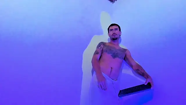 Snapshot of harold_777 chatting on November 2025 10:20:02 PM harold 777 online show from November 2025 10:20:02 PM