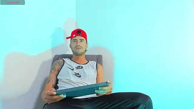 Snapshot of harold_777 chatting on November 2025 02:43:02 PM harold 777 online show from November 2025 02:43:02 PM