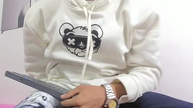 Snapshot of harold_777 chatting on November 2025 08:35:02 PM harold 777 online show from November 2025 08:35:02 PM