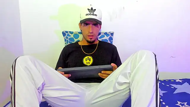 Snapshot of harold_777 chatting on December 2025 12:44:02 AM harold 777 online show from December 2025 12:44:02 AM