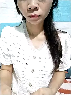 Donatella28 online show from March 2026 12:33:01 AM