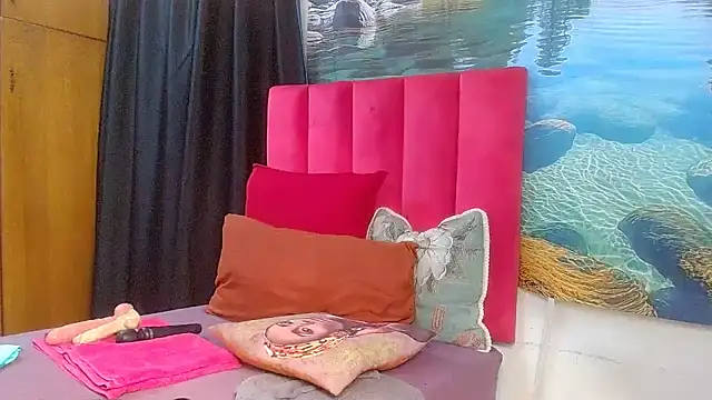 Lisa-001 online show from February 2026 08:33:01 AM