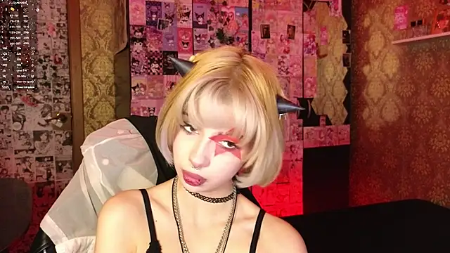 MissMorganMoon online show from February 2026 11:04:01 PM