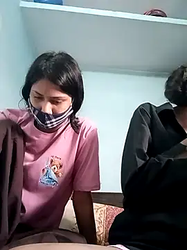 mona-33 online show from November 2025 11:04:01 AM