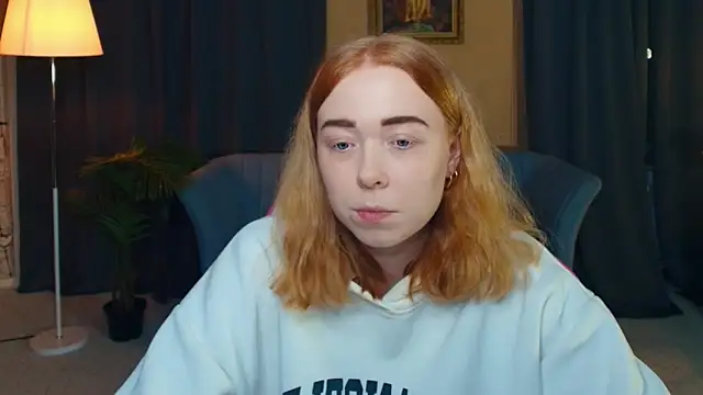 Snapshot of AddieOsler chatting on December 2025 08:45:02 PM AddieOsler online show from December 2025 08:45:02 PM