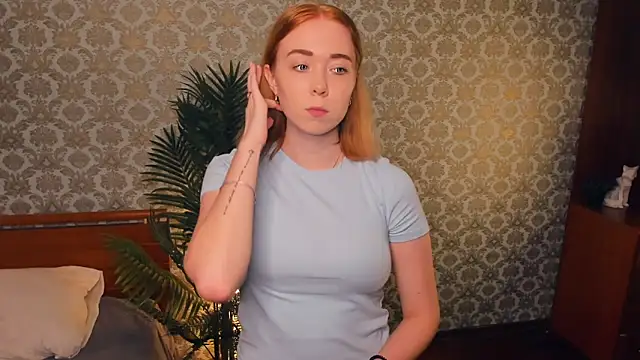 Snapshot of AddieOsler chatting on November 2025 07:50:01 PM AddieOsler online show from November 2025 07:50:01 PM