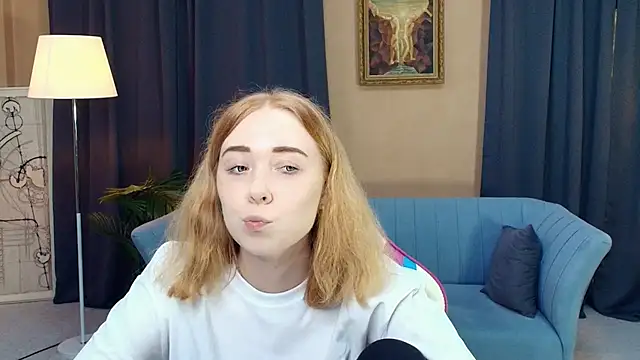 Snapshot of AddieOsler chatting on November 2025 08:42:02 PM AddieOsler online show from November 2025 08:42:02 PM