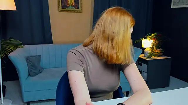 Snapshot of AddieOsler chatting on November 2025 08:24:02 PM AddieOsler online show from November 2025 08:24:02 PM