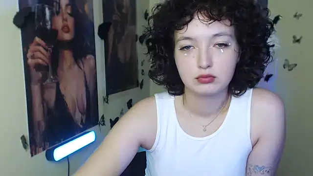 MissAriaa online show from November 2025 01:49:01 PM