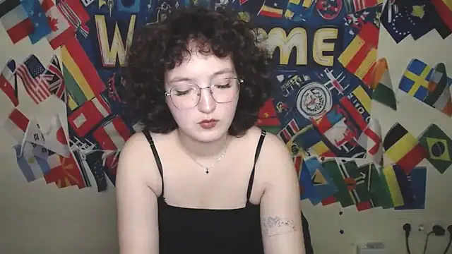 MissAriaa online show from November 2025 01:49:02 PM