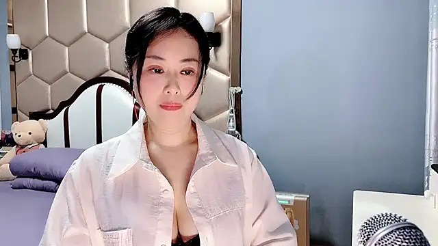 yaoyao22678 online show from February 2026 02:09:02 AM