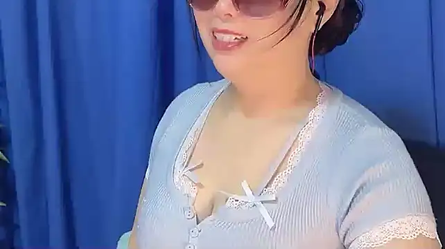 yaoyao22678 online show from December 2025 02:03:02 AM