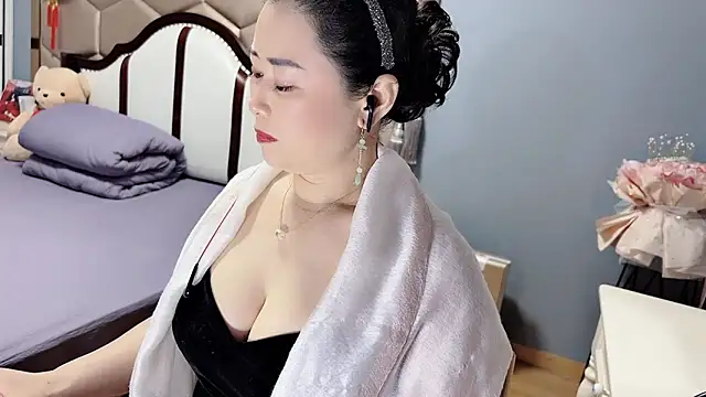yaoyao22678 online show from April 2026 02:14:02 AM