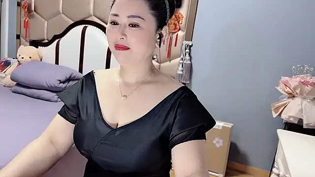 yaoyao22678 online show from April 2026 03:09:01 AM