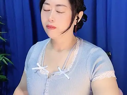 Snapshot of yaoyao22678 chatting on November 2025 12:55:01 AM yaoyao22678 online show from November 2025 12:55:01 AM