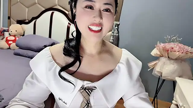 yaoyao22678 online show from May 2026 02:21:02 AM