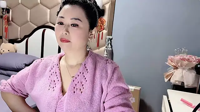 yaoyao22678 online show from April 2026 01:45:01 AM